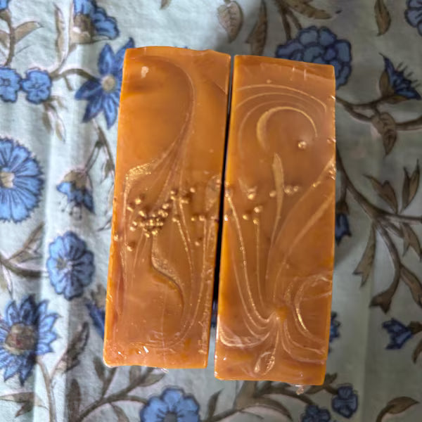 Savoire - Organic Persimmon Soap